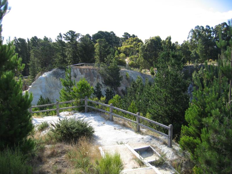 Ballarat - Black Hill Lookout and reserve, Sim Street: View west across Black Hill Reserve towards gully