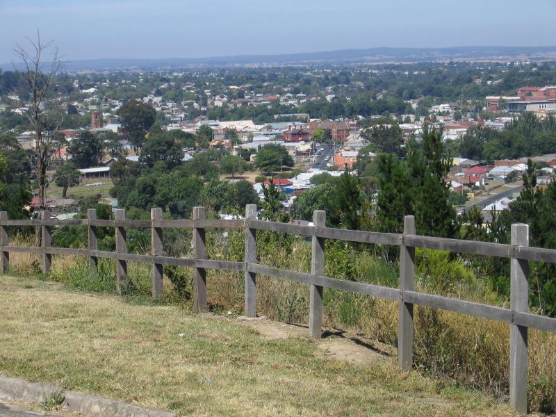 Ballarat - Black Hill Lookout and reserve, Sim Street: View south