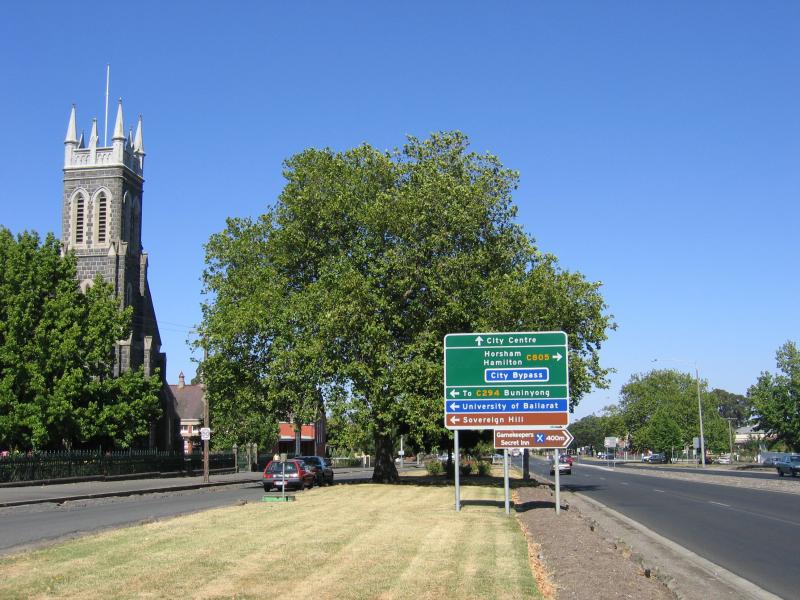Ballarat - Victoria Street area - View west along Victoria St towards Princess St and Catholic Church