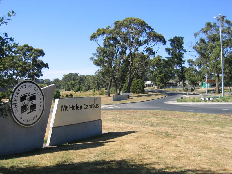 Ballarat - University of Ballarat, Mount Helen: University of Ballarat sign, corner Geelong Rd and University Dr