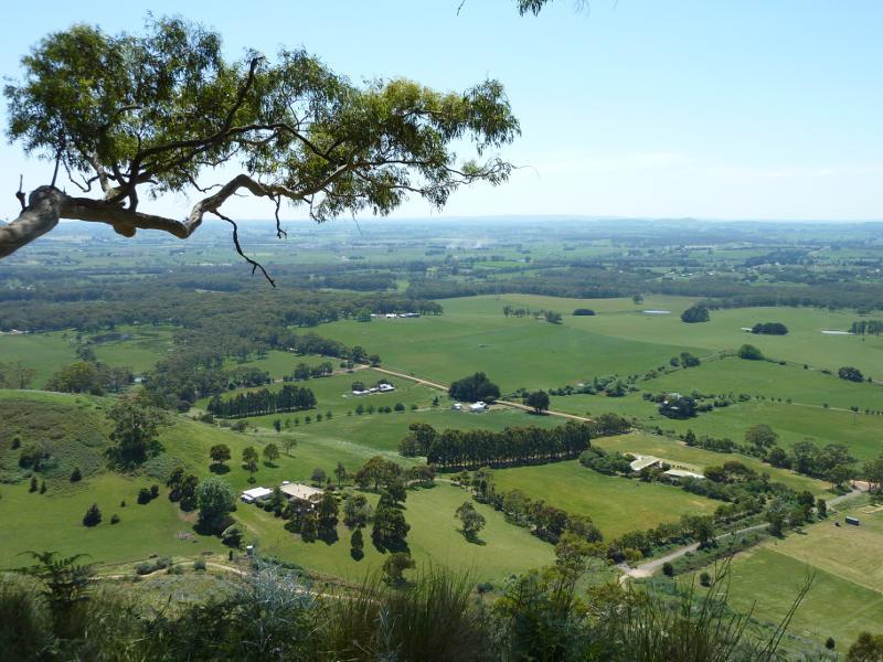Ballarat - Mount Buninyong Road, ascending mountain: North-easterly view