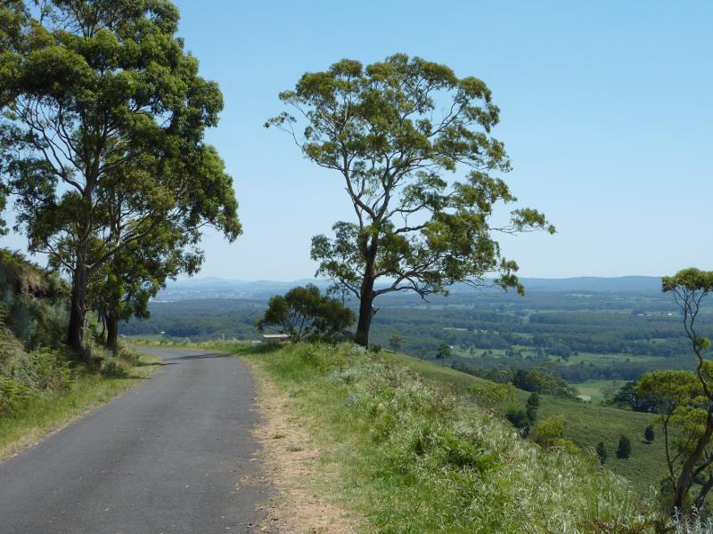 Ballarat - Mount Buninyong Road, ascending mountain: North-westerly view along road