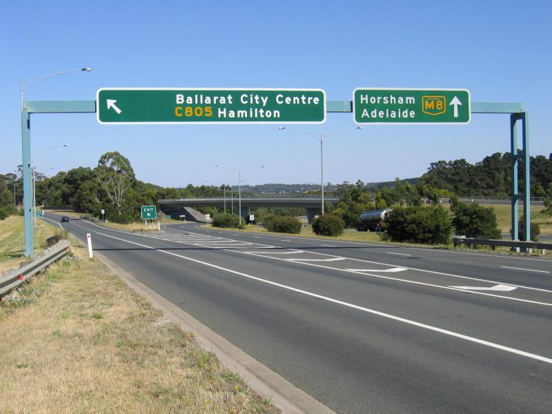 Ballarat - Gateway Precinct, Western Highway, Warrenheip: View west along Western Fwy at Victoria St exit