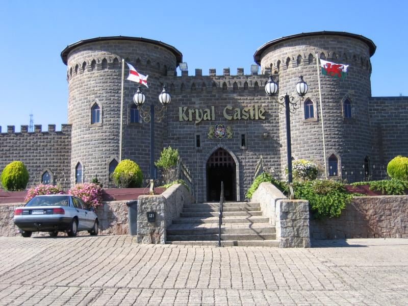Ballarat - Kryal Castle, Forbes Road: Entrance