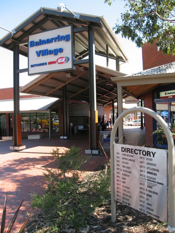 Balnarring - Shops at Balnarring Village Shopping Centre and surroundings: Shopping centre, walk-through to supermarket