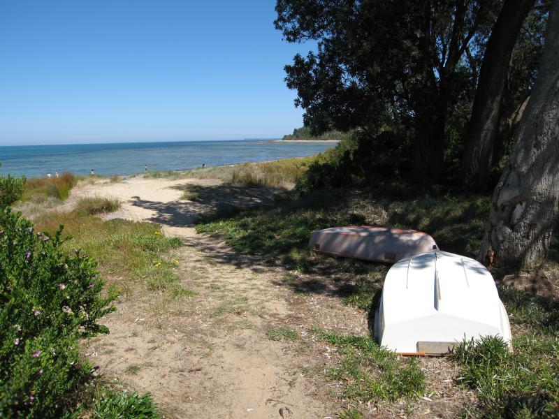 Balnarring - Beach between Masonsmith Road and Marmaduke Street: Path to beach at Tululm Ct