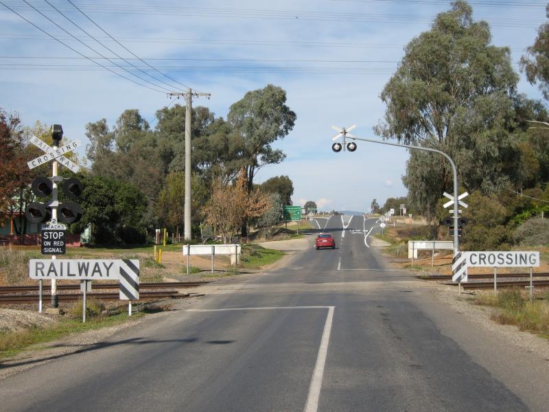 Barnawartha - Around Barnawartha: View south along Indigo Creek Rd at railway crossing