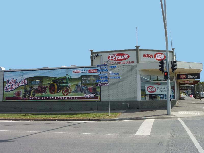 Beaufort - Shops and commercial centre along Neill Street: Lake Goldsmith mural on supermarket wall, corner Neill St and Lawrence St