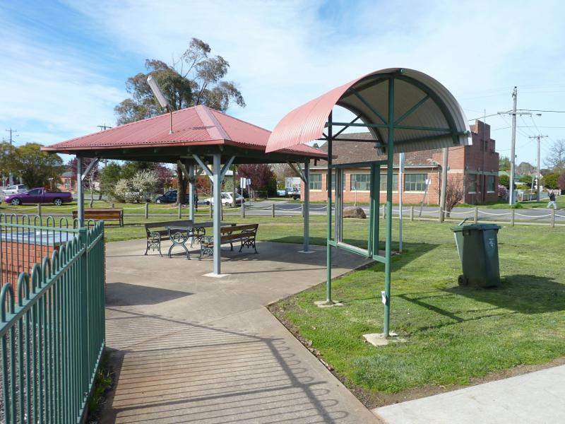 Beaufort - Around Beaufort: Park at corner of Havelock St and Skipton Rd