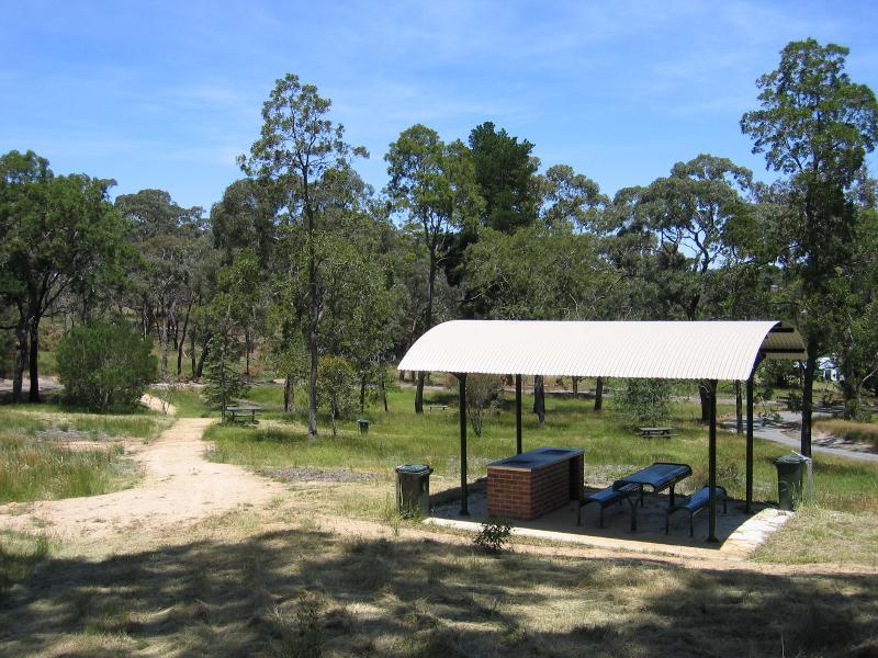 Beaufort - Camp Hill picnic area and lookout, Camp Hill Road: BBQ shelter at picnic area