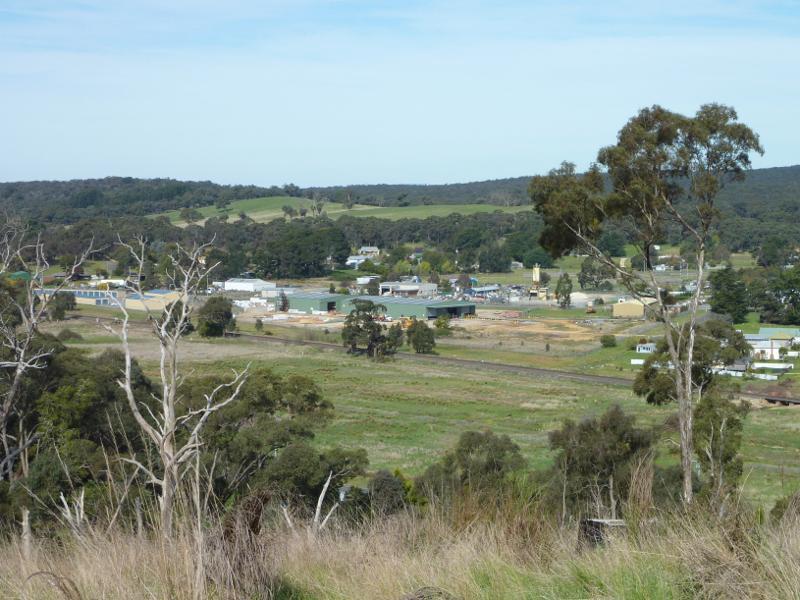Beaufort - Camp Hill picnic area and lookout, Camp Hill Road: South-easterly view from lookout