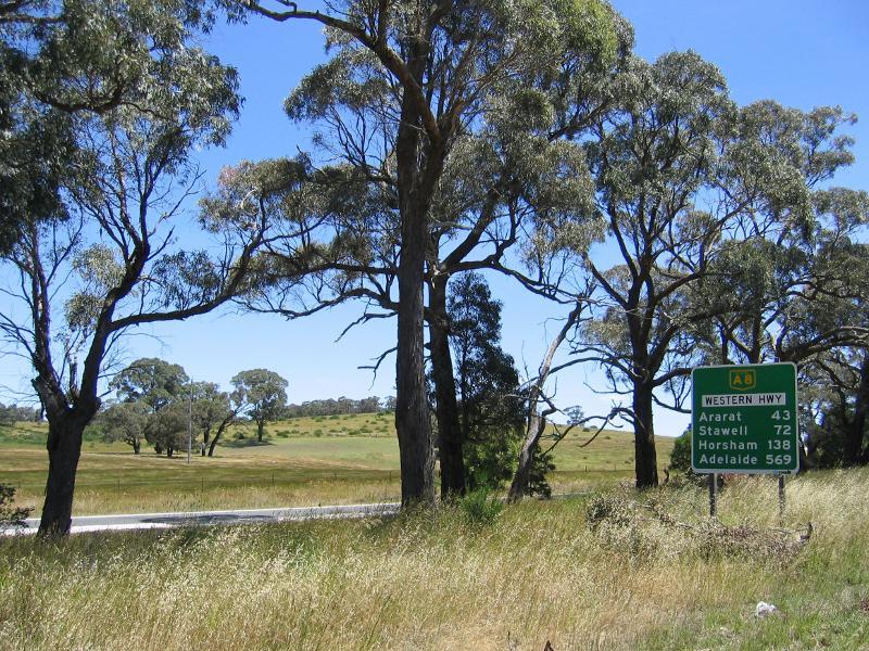 Beaufort - Western Highway, west side of Beaufort: Southerly view from Western Hwy at Old Shirley Rd