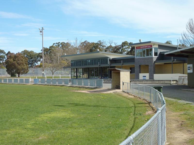 Beaufort - Goldfields Recreation Reserve, Skipton Road: Pavillion overlooking oval
