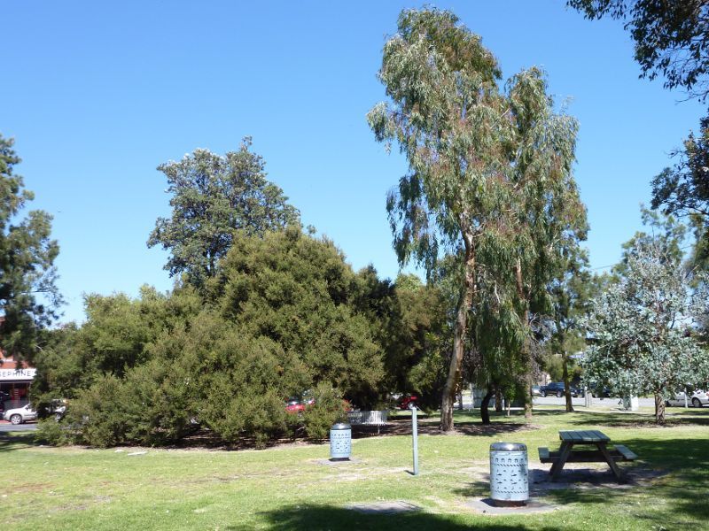 Beaumaris - Concourse Shopping Centre, off Reserve Road: Park facing Reserve Rd in front of shopping centre