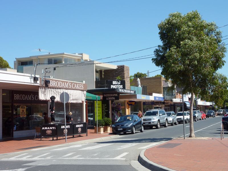 Beaumaris - Concourse Shopping Centre, off Reserve Road: View west along South Conc at East Conc