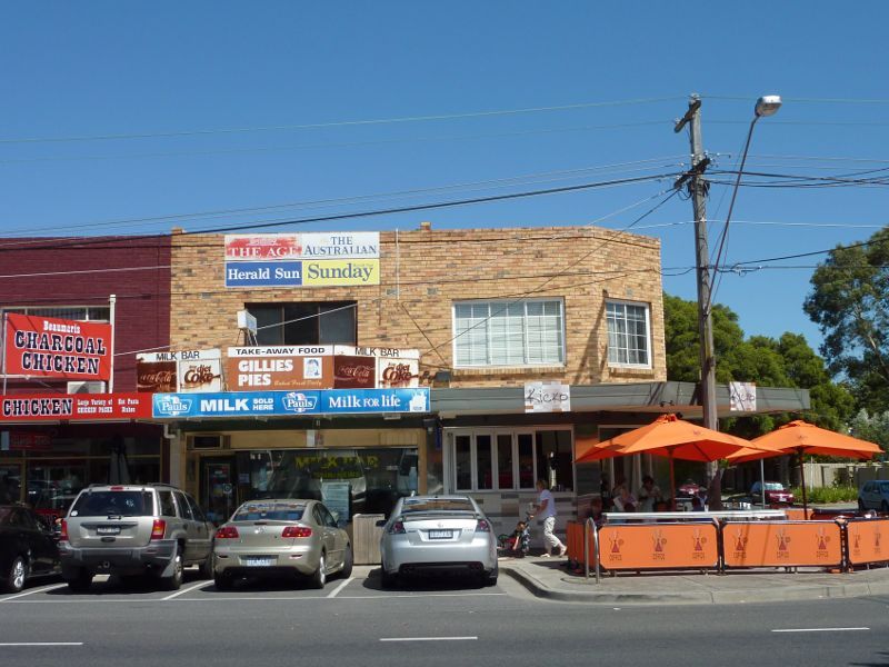 Beaumaris - Shops at junction of Balcombe Road and Cromer Road: Shops at corner of Balcombe Rd and Tramway Pde