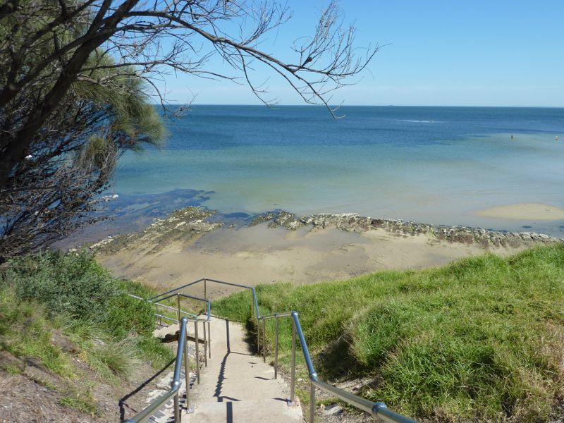 Beaumaris - Beach and cliff top path near Beaumaris Life Saving Club: Steps from Beach Rd down to beach near Dalgetty St
