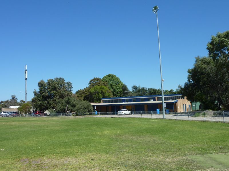 Beaumaris - Beaumaris Reserve: Pavillion and oval