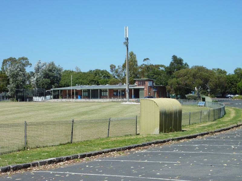 Beaumaris - Banksia Reserve: Pavillion and oval