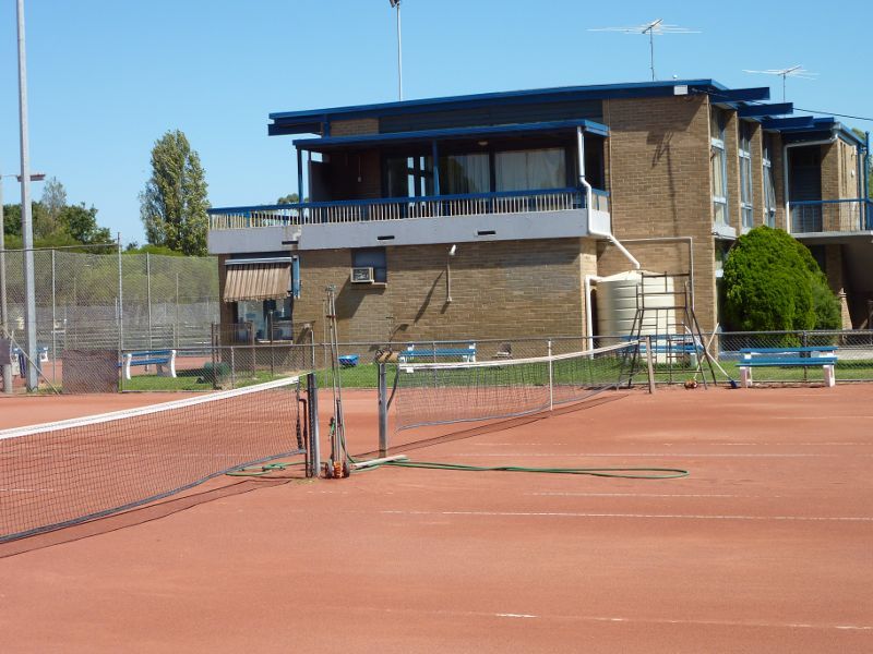 Beaumaris - Banksia Reserve: Tennis courts