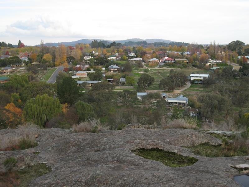 Beechworth - Gorge Road scenic drive: South-easterly view from a lookout