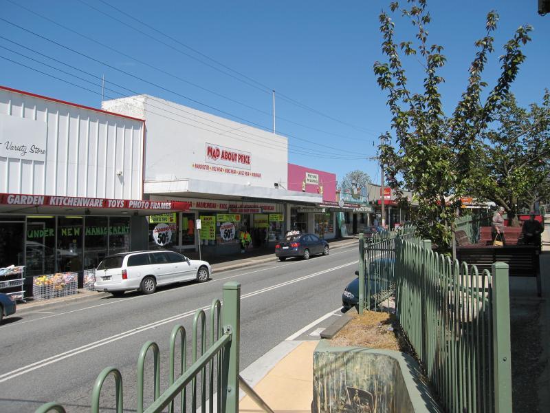 Belgrave - Shops and commercial centre, Main Street and Bayview Road: View south-west along Main St between pedestrian lights