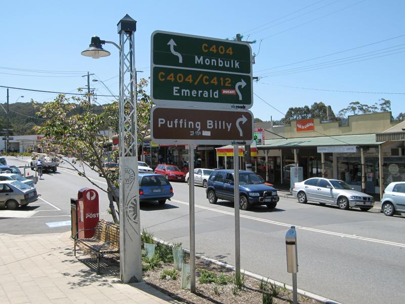 Belgrave - Shops and commercial centre, Main Street and Bayview Road: View north-east along Main St towards Monbulk Rd