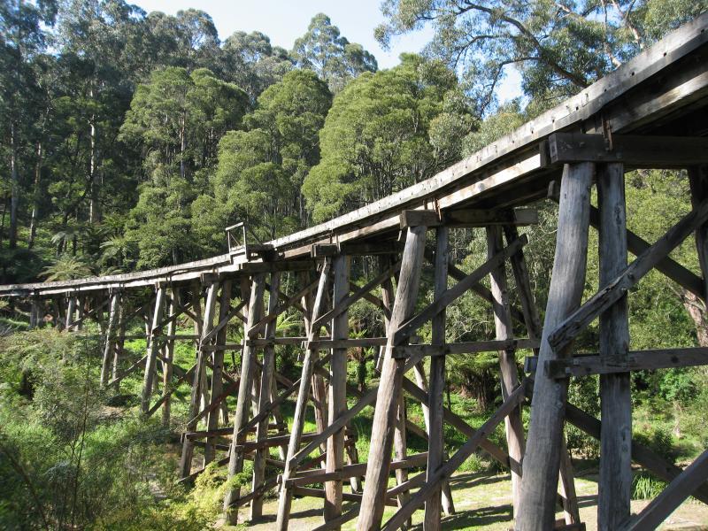 Belgrave - Puffing Billy viewing area, Gembrook Road at railway bridge: Trestle bridge over Monbulk Creek