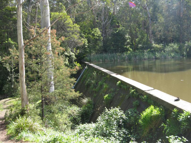 Belgrave - Belgrave Lake Park: Dam wall, Dandenong Reservoir