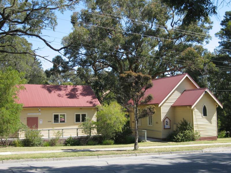 Belgrave - Belgrave Heights town centre, Colby Drive: Hall and Uniting Church, south side of Colby Dr