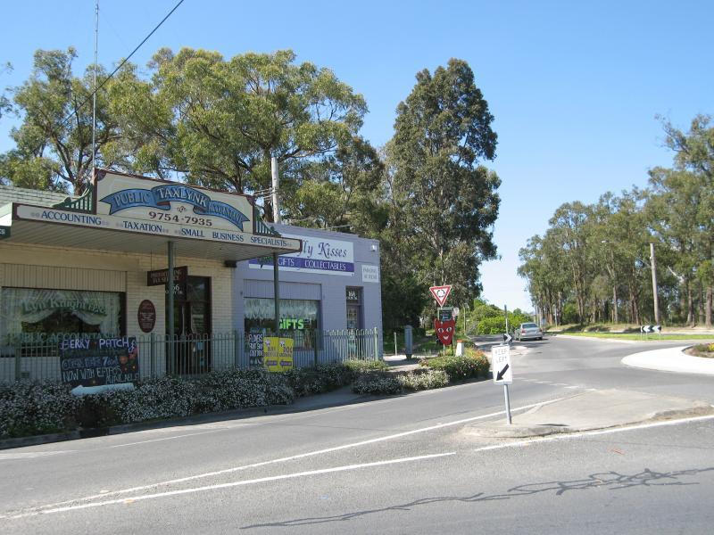 Belgrave - Belgrave South town centre, Belgrave-Hallam Road and Colby Drive: View east along Colby Dr towards Belgrave-Hallam Rd