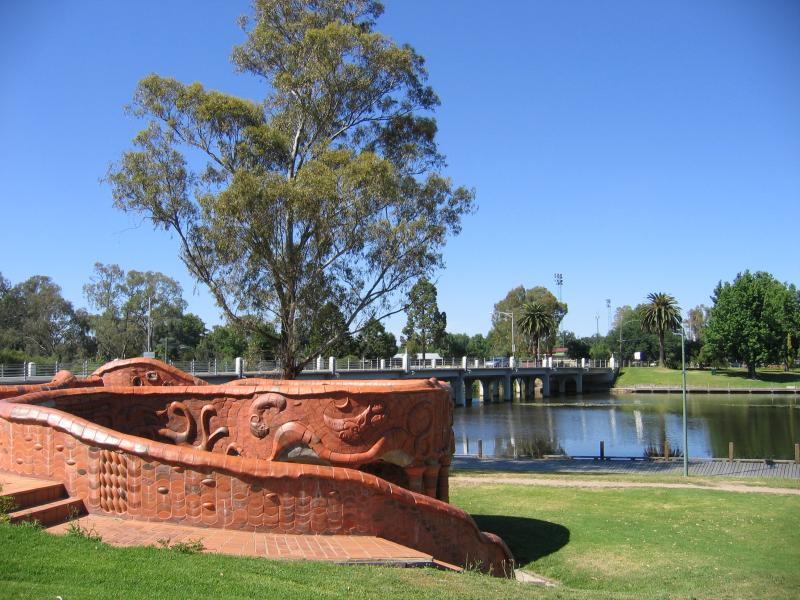 Benalla - Lake Benalla, around Bridge Street: Ceramic Mural, corner Mair St and Bridge St, view west across Lake Benalla