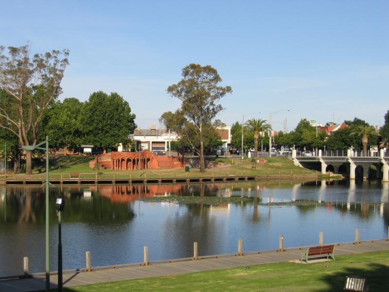 Benalla - Lake Benalla, around Bridge Street: View east across lake towards Ceramic Mural from Art Gallery