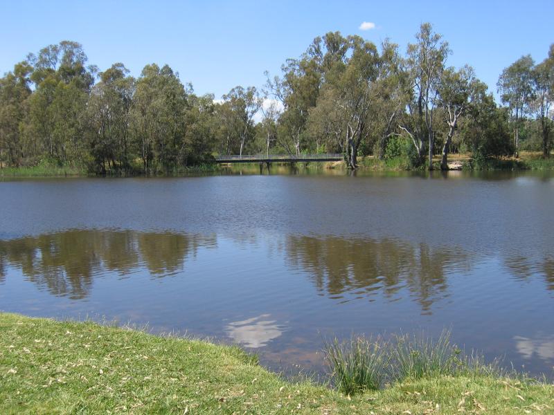 Benalla - Lake Benalla, southern section around Council Offices and Jaycee Island - View south-east along Lake Benalla from Council Offices