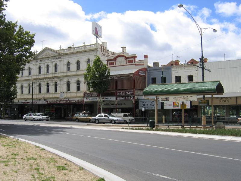 Bendigo - Pall Mall and attractions: Vintage Talking Tram Tour stop, Pall Mall at Mitchell St
