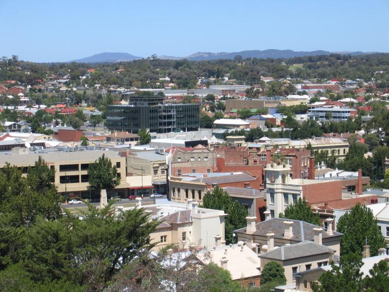 Bendigo - Poppet Head lookout, Rosalind Park - View south towards High St at View St