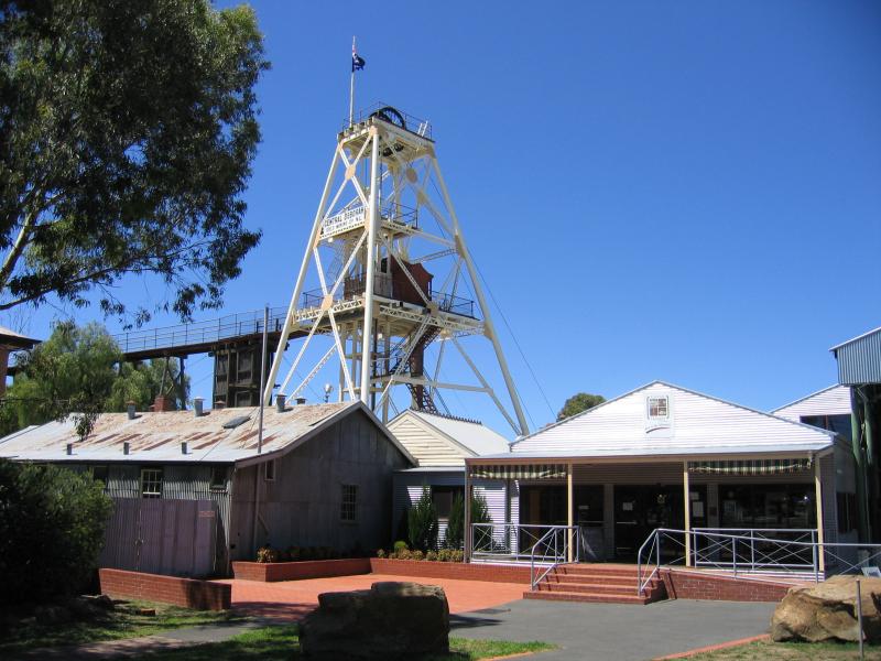 Bendigo - Central Deborah Gold Mine, High Street: Gold mine complex