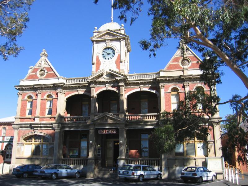 Bendigo - Bendigo suburb of Eaglehawk: Town Hall, corner of Peg Leg Rd and Sailors Gully Rd