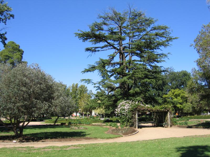 Bendigo - Bendigo suburb of Eaglehawk: Neangar Gardens, near High St