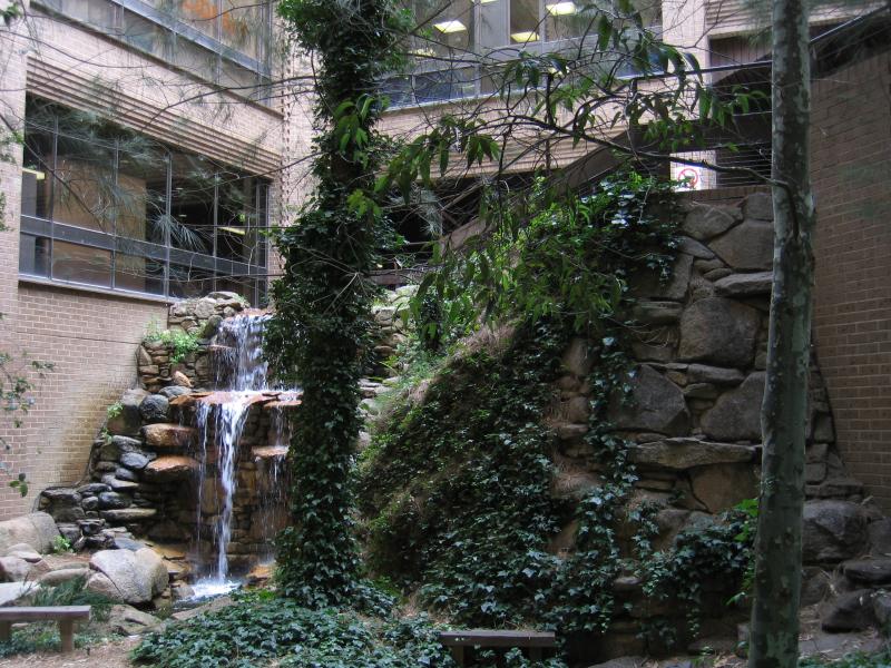 Bendigo - Latrobe University, Flora Hill: Waterfall at library