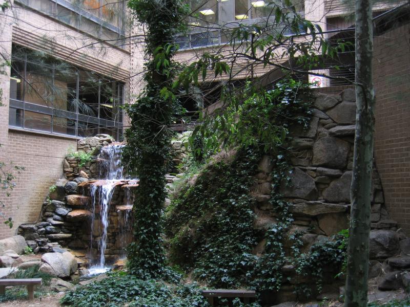 Bendigo - Latrobe University, Flora Hill - Waterfall at library
