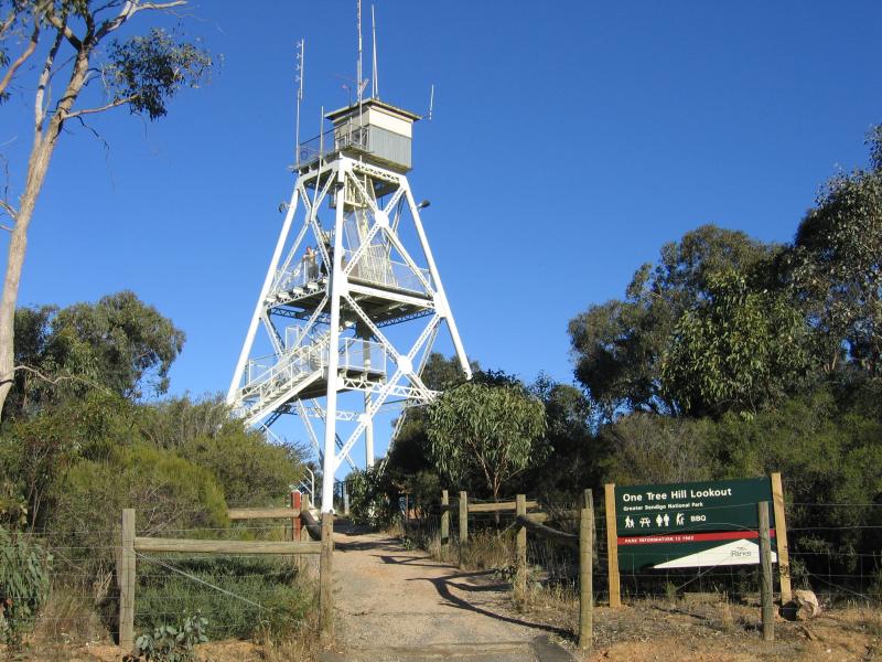 Bendigo - One Tree Hill lookout, One Tree Hill Road - Lookout tower