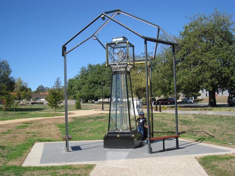 Berwick - Pioneers Park, Lyall Road: Clock facing Peel St