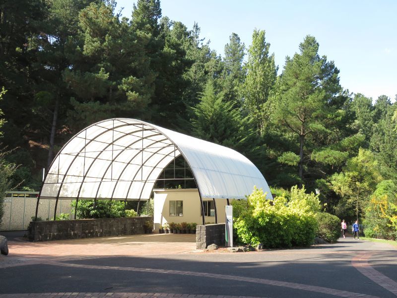 Berwick - Wilson Botanic Park: Education room on northern side of Anniversary Lake