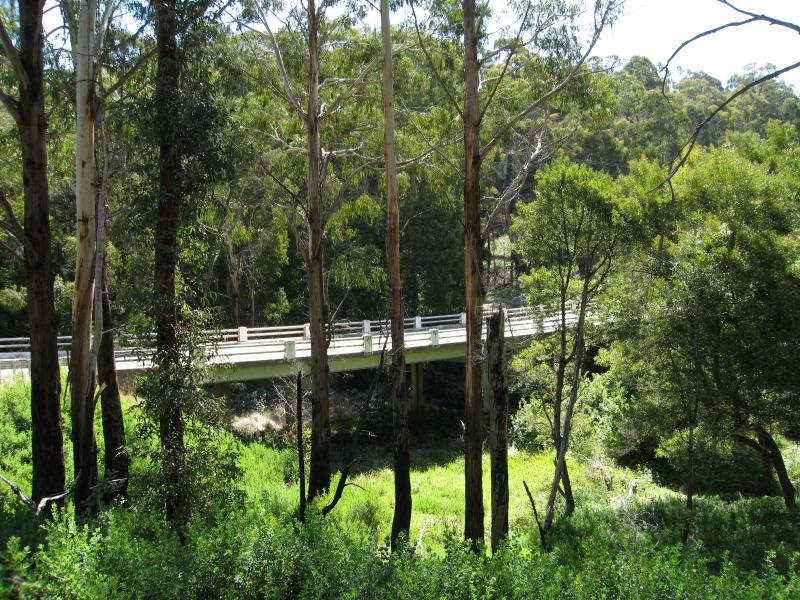 Blackwood - Around Blackwood: View west across Lerderderg River towards bridge at Trentham Rd