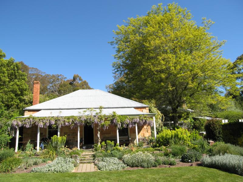 Blackwood - St Erth Gardens, Simmons Reef Road: Cottage and surrounding garden