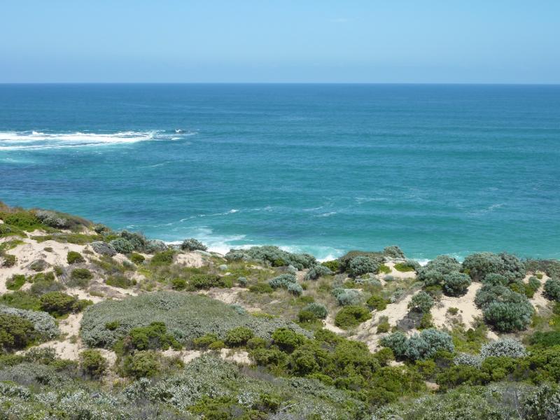 Blairgowrie - Koonya Ocean Beach, off southern end of Hughes Road: View down to beach from car park