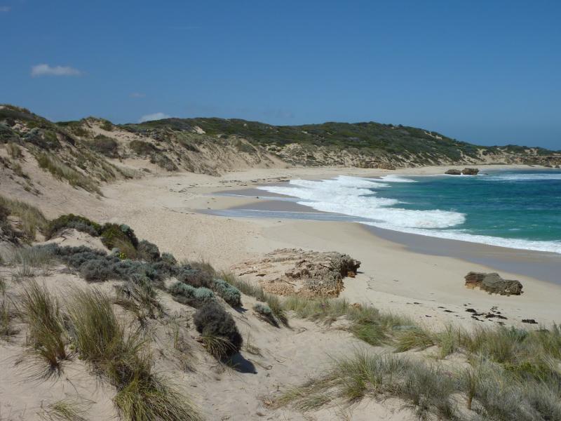 Blairgowrie - Koonya Ocean Beach, off southern end of Hughes Road: South-easterly view along beach
