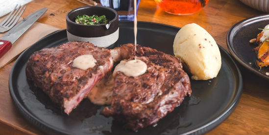 Sir Loins Bar & Grill, Bright