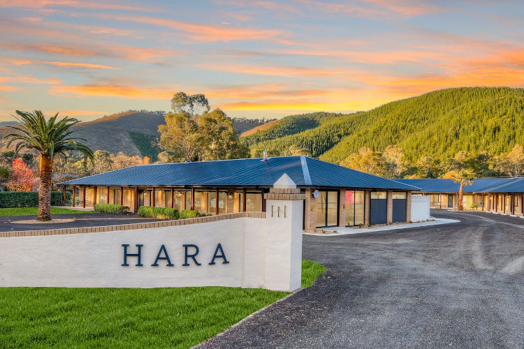 Hara House, Bright